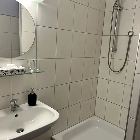 Aparthotel Gaestehaus Tilly *